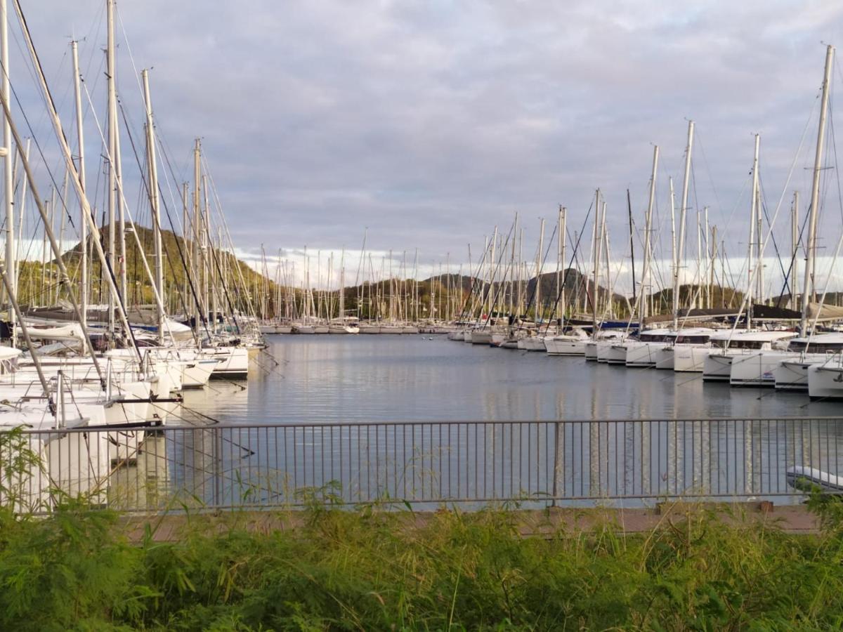 Imagine972 Martinique Bateau Hotel A Quai Le Marin 3 Cabines 3 Salles De Bains 6 Pers Maxi Exteriér fotografie